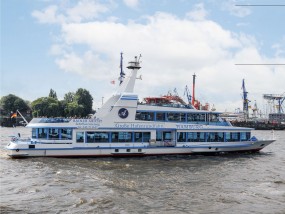MS Hamburg Außenansicht Tag